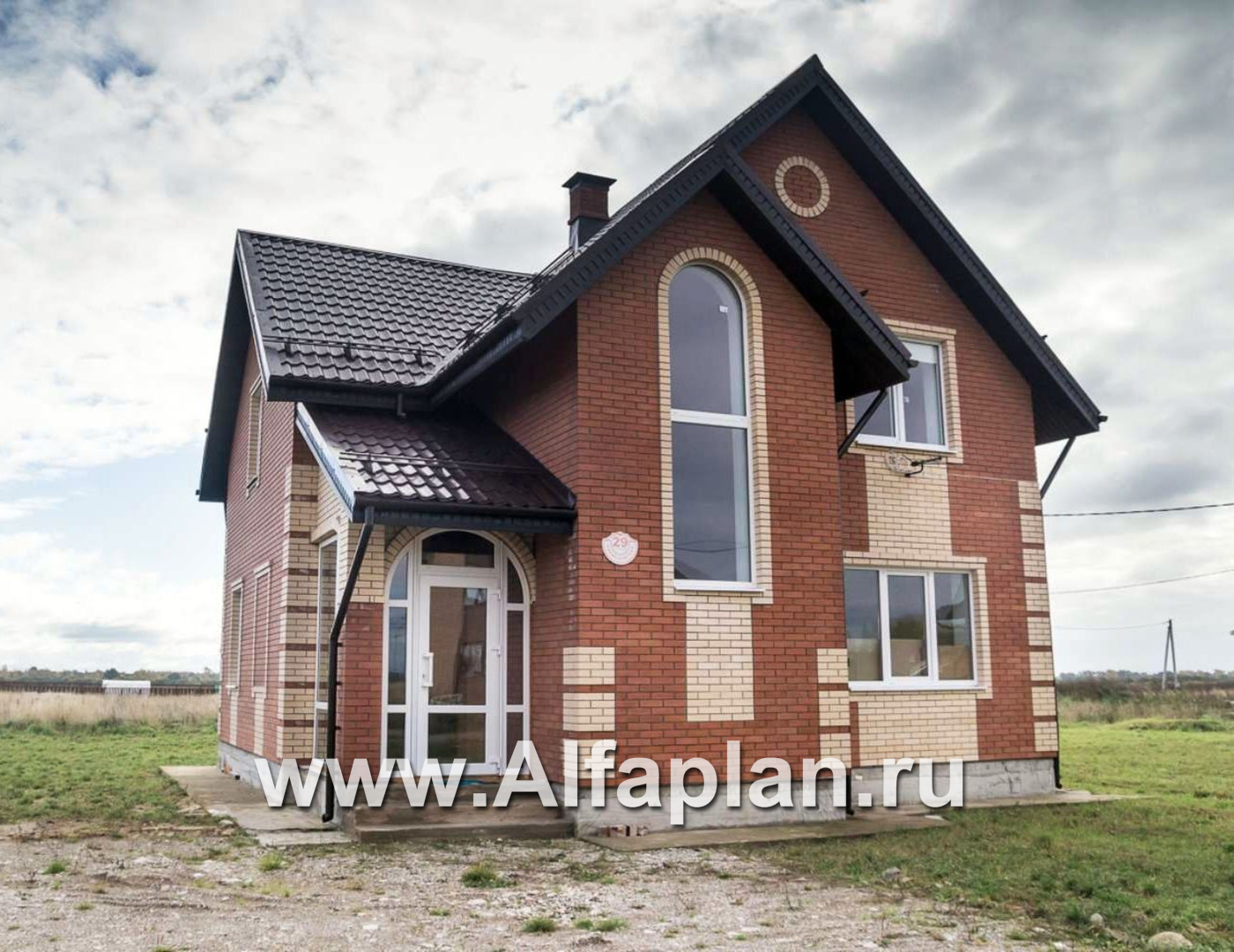 «Приоритет» - красивый проект коттеджа с фото, мансарда, из газобетона , план дома с террасой и сауной - основное изображение